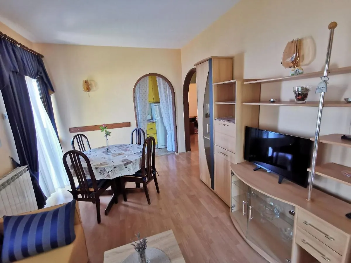 Apartment Delost Lovran